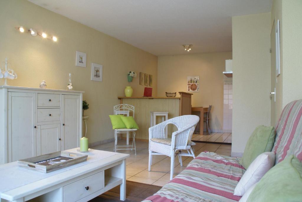 Aparthotel Tempologis Meylan Zimmer foto