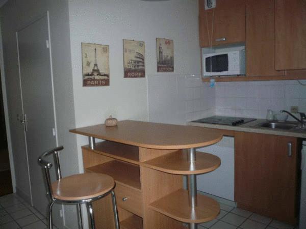 Aparthotel Tempologis Meylan Zimmer foto